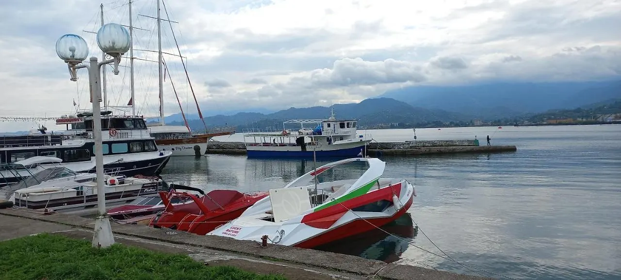 Old Batumi Mare 아파트