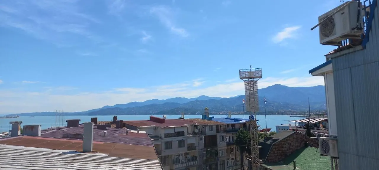 Old Batumi Mare Apartamento